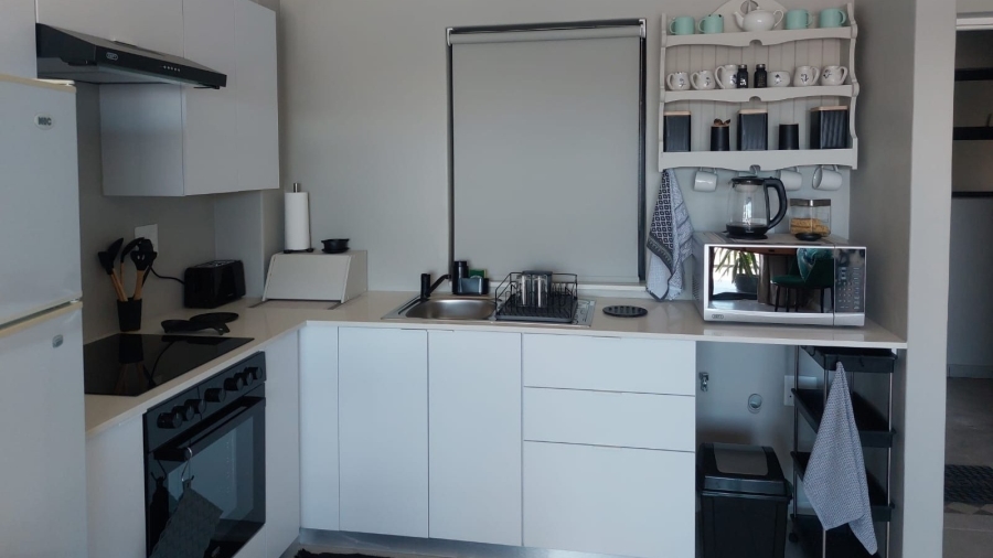 To Let 1 Bedroom Property for Rent in Mykonos Western Cape